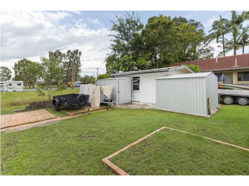 55 Milton Avenue, Paradise Point QLD 4216