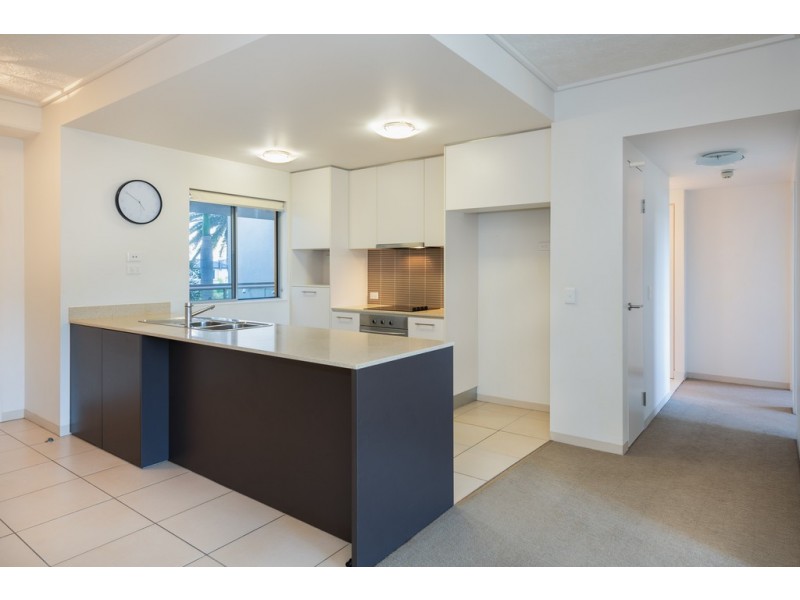 125/66 Sickle Avenue, Hope Island QLD 4212
