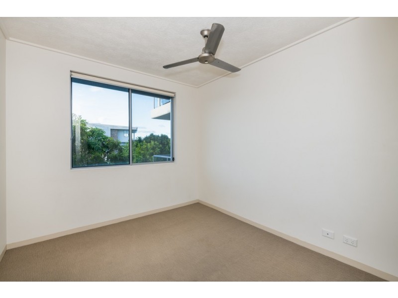 125/66 Sickle Avenue, Hope Island QLD 4212