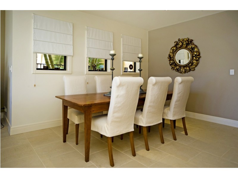 1518 Riverdale Drive, Hope Island QLD 4212