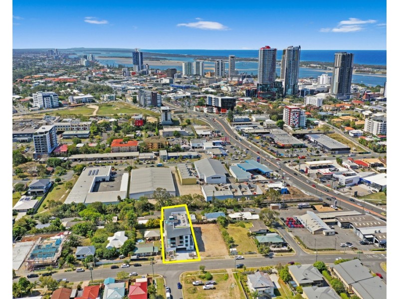 1/23 Minnie Street, Southport QLD 4215