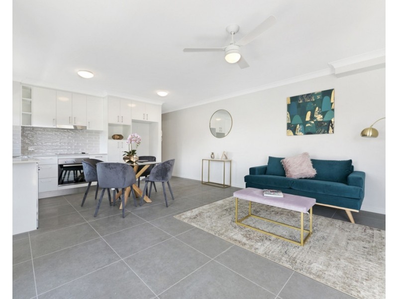 1/23 Minnie Street, Southport QLD 4215