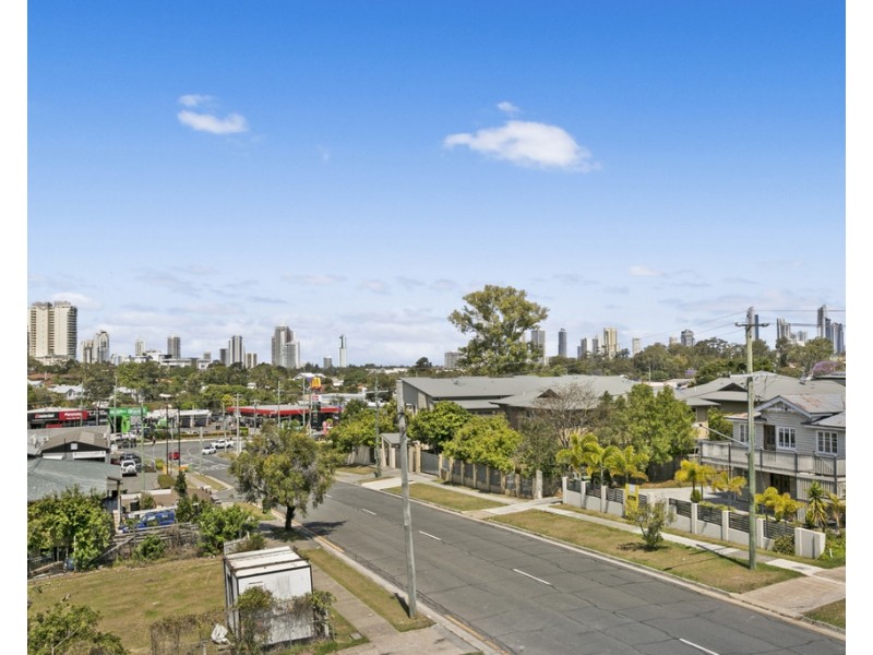 1/23 Minnie Street, Southport QLD 4215