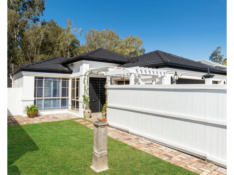 30 Zac Avenue, Coombabah QLD 4216