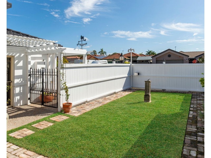 30 Zac Avenue, Coombabah QLD 4216