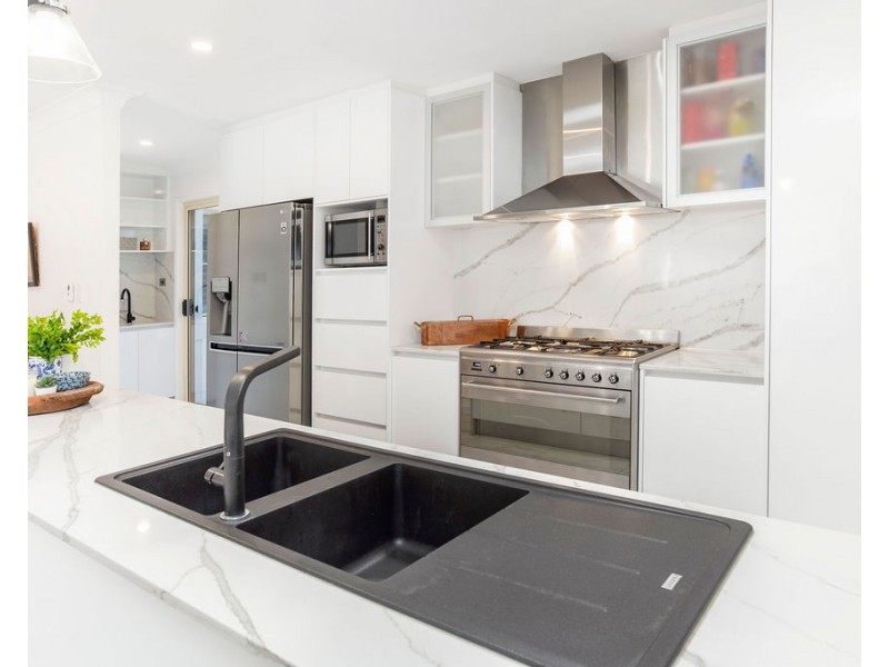 30 Zac Avenue, Coombabah QLD 4216