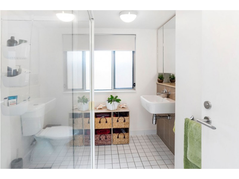 113/64 Sickle Avenue, Hope Island QLD 4212