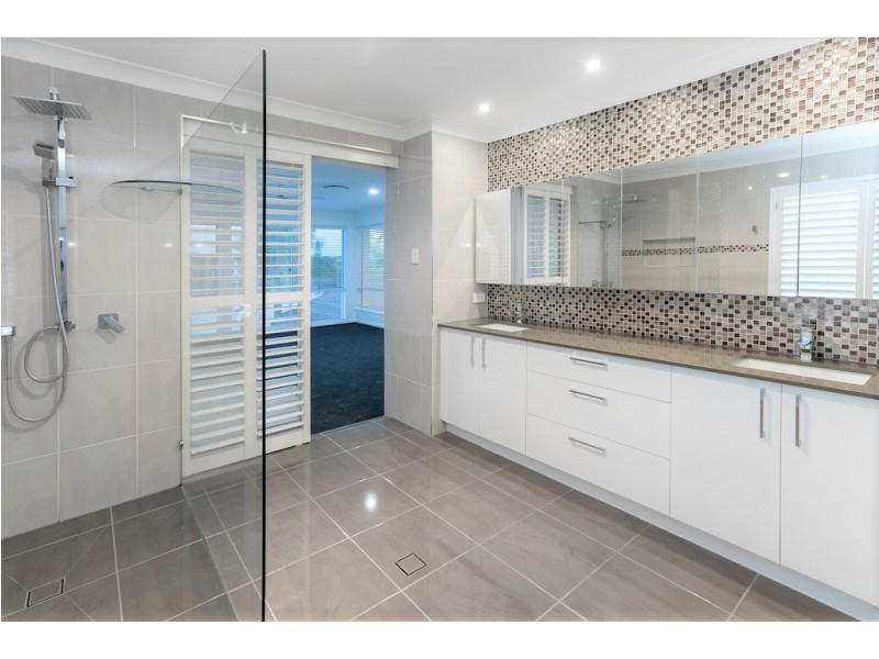 88 The Peninsula, Helensvale QLD 4212