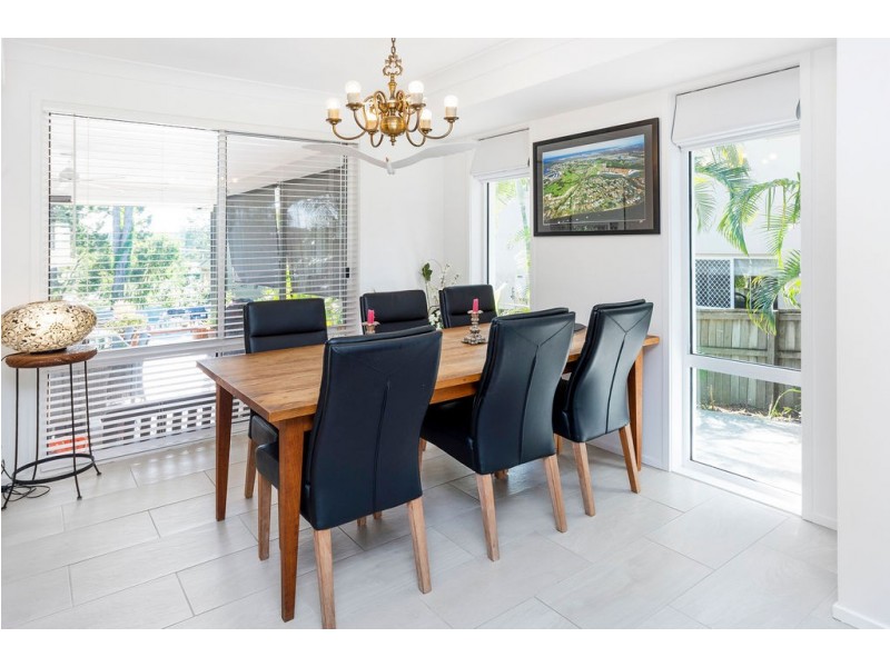 38 Buliti Street, Hope Island QLD 4212