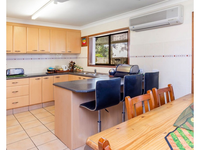 1 – 4/14 Milton Avenue, Paradise Point QLD 4216