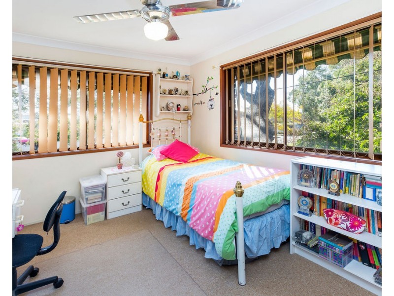 1 – 4/14 Milton Avenue, Paradise Point QLD 4216