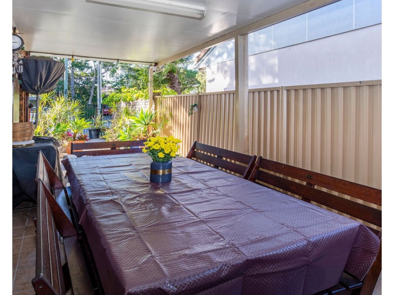 1 – 4/14 Milton Avenue, Paradise Point QLD 4216