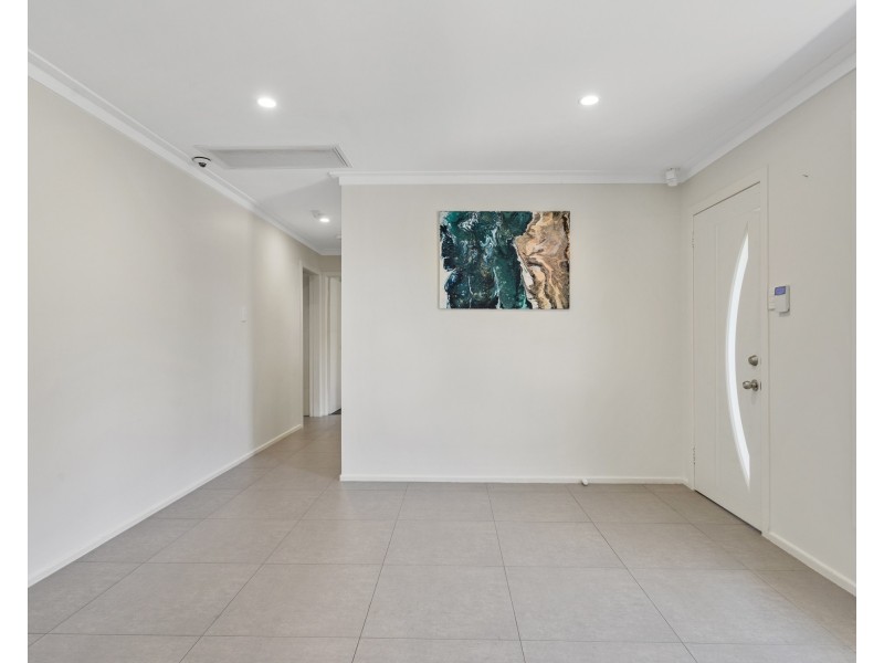 59 Hollywell Road, Biggera Waters QLD 4216