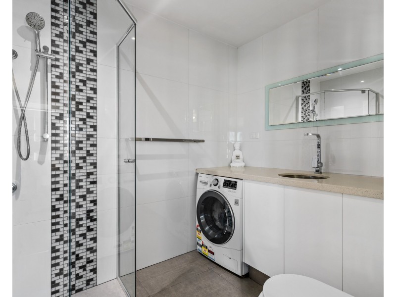 59 Hollywell Road, Biggera Waters QLD 4216