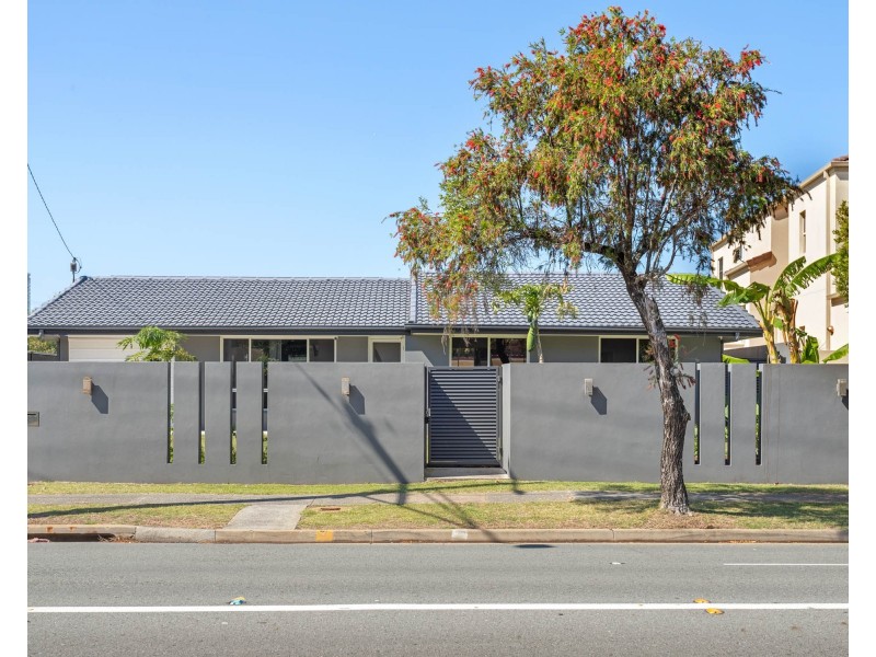 59 Hollywell Road, Biggera Waters QLD 4216