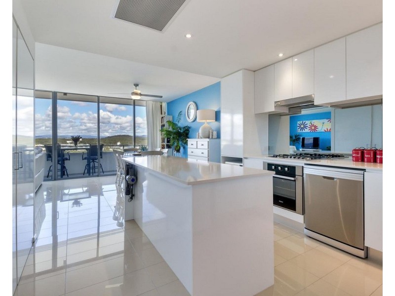 703/15 Compass Drive, Biggera Waters QLD 4216