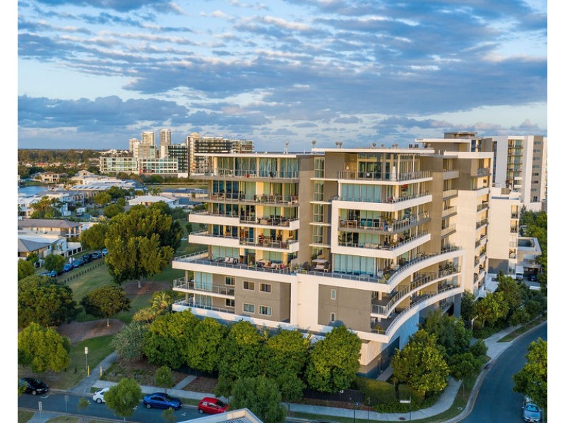 703/15 Compass Drive, Biggera Waters QLD 4216