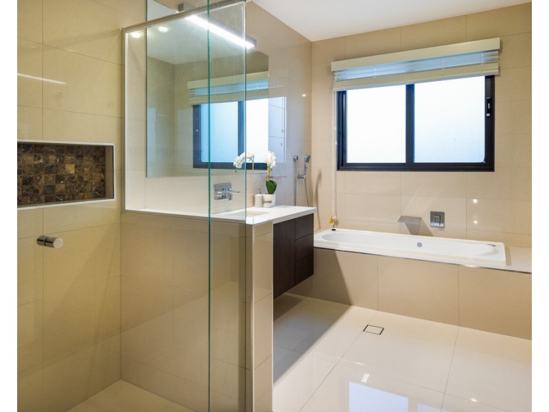 2303 Vardon Lane, Sanctuary Cove QLD 4212