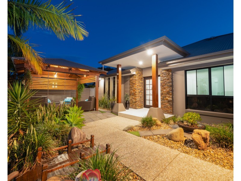 15 River Links Boulevard East, Helensvale QLD 4212