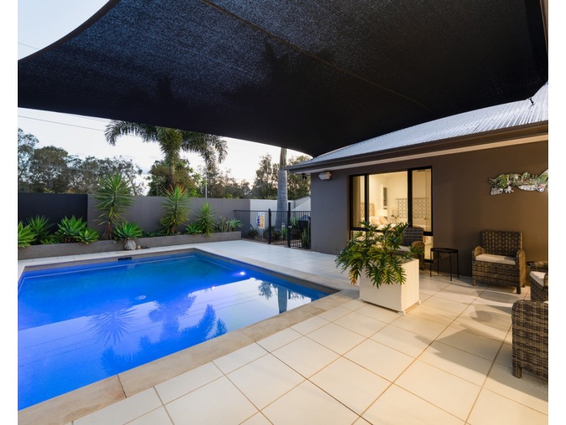 15 River Links Boulevard East, Helensvale QLD 4212