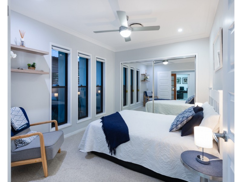 15 River Links Boulevard East, Helensvale QLD 4212