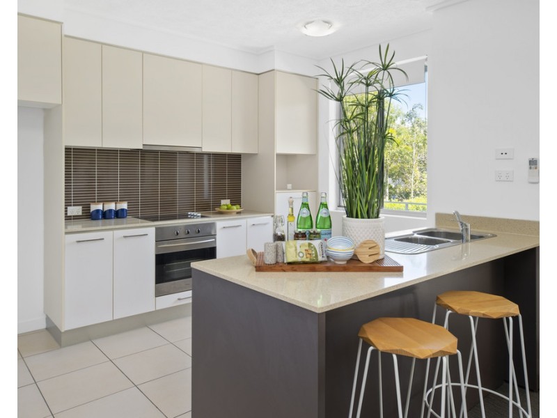 612/64 Sickle Avenue, Hope Island QLD 4212