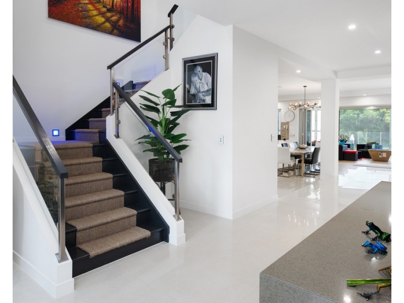 2504 Cressbrook Drive, Hope Island QLD 4212