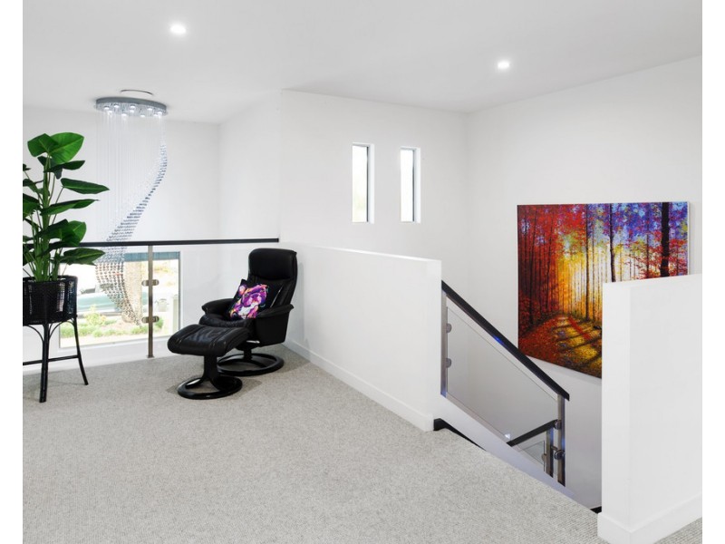 2504 Cressbrook Drive, Hope Island QLD 4212