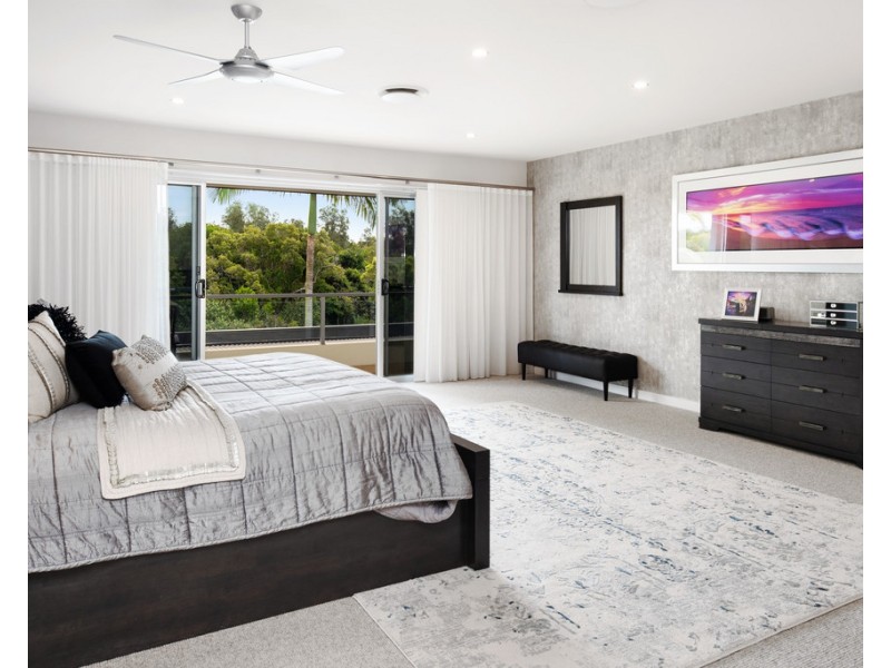 2504 Cressbrook Drive, Hope Island QLD 4212