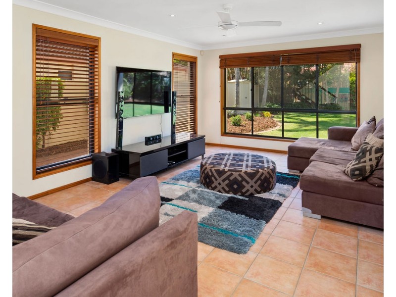 1639 Riverdale Drive, Hope Island QLD 4212