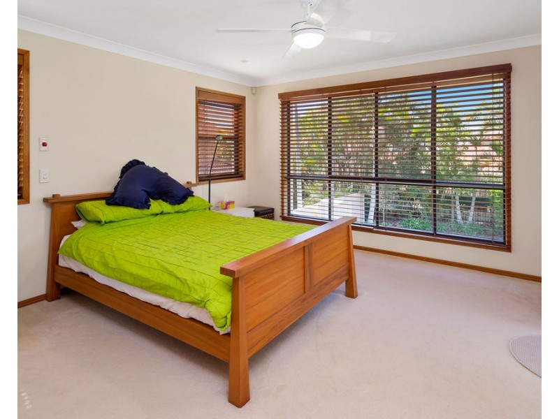 1639 Riverdale Drive, Hope Island QLD 4212