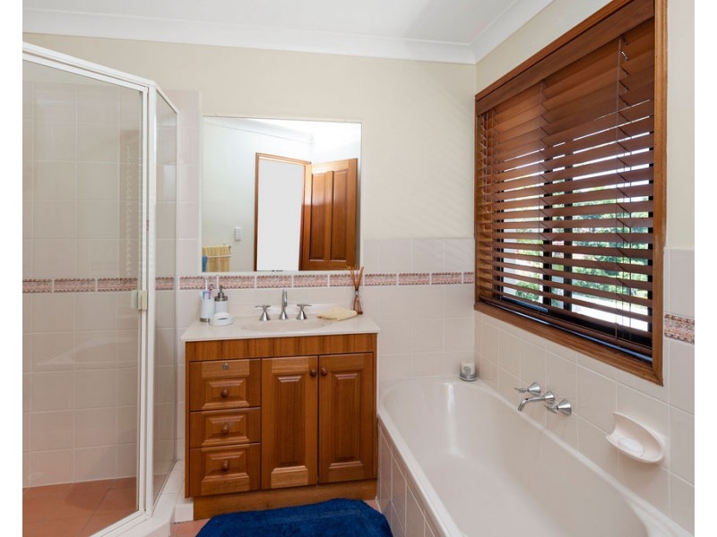 1639 Riverdale Drive, Hope Island QLD 4212
