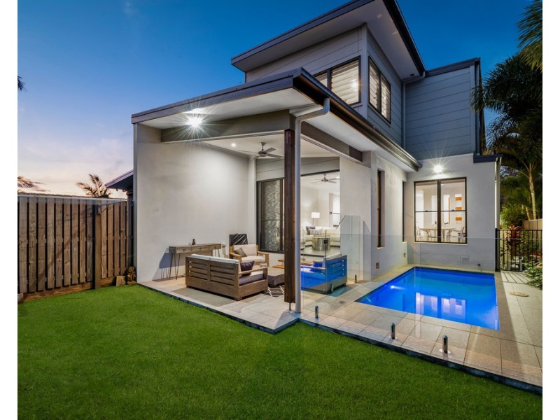 1/54 Milton Avenue, Paradise Point QLD 4216