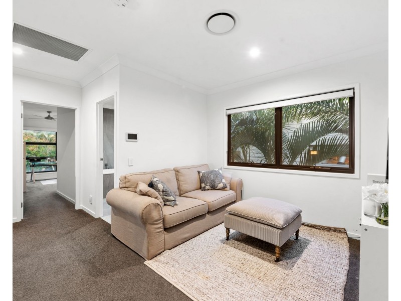 1/54 Milton Avenue, Paradise Point QLD 4216