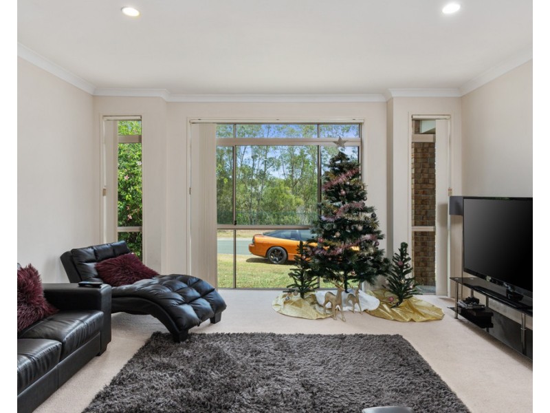 53 Sheffield Circuit, Pacific Pines QLD 4211