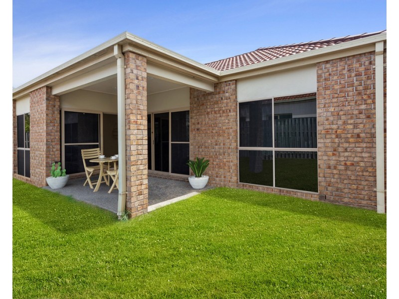 53 Sheffield Circuit, Pacific Pines QLD 4211