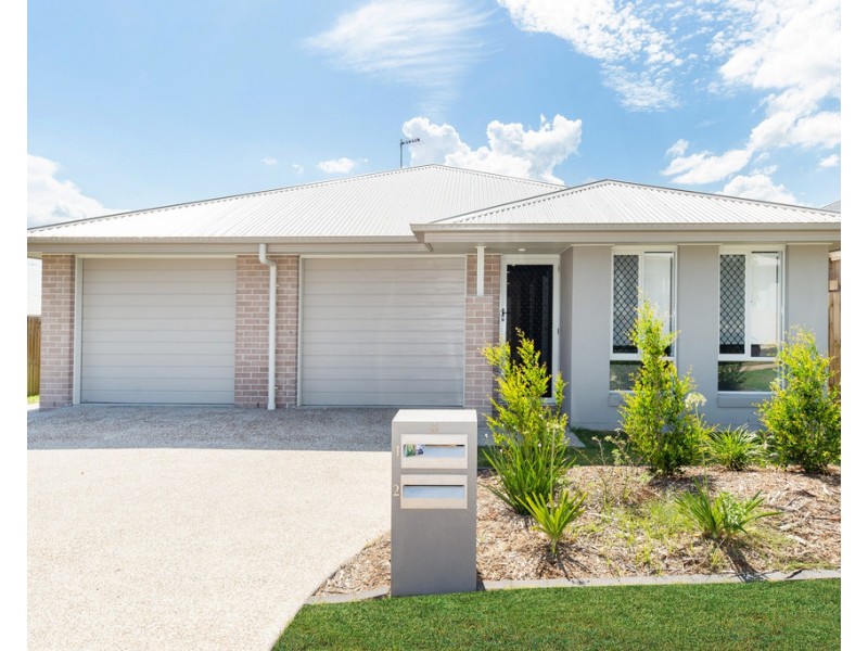 8 Kambu Close, Karalee QLD 4306