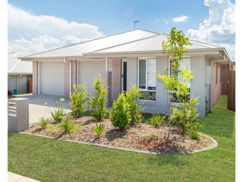 8 Kambu Close, Karalee QLD 4306