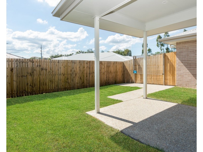 8 Kambu Close, Karalee QLD 4306