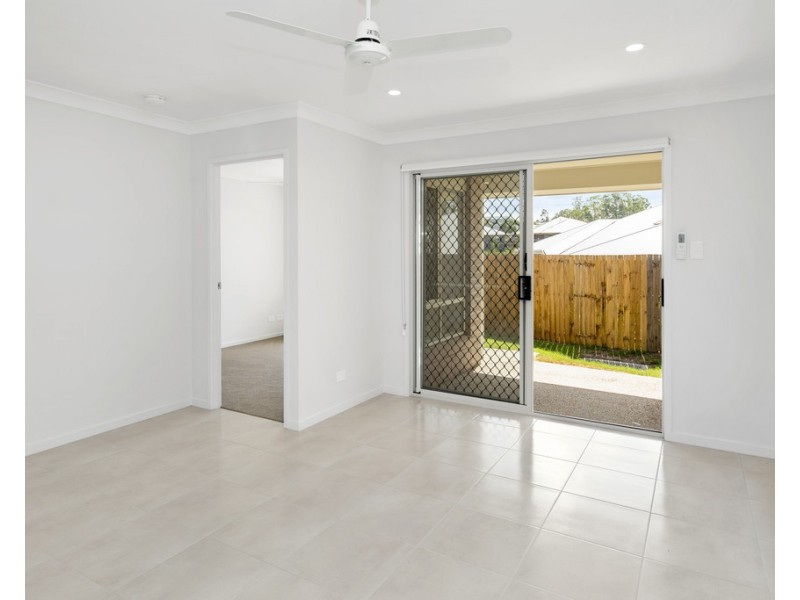 8 Kambu Close, Karalee QLD 4306