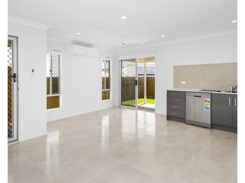 8 Kambu Close, Karalee QLD 4306