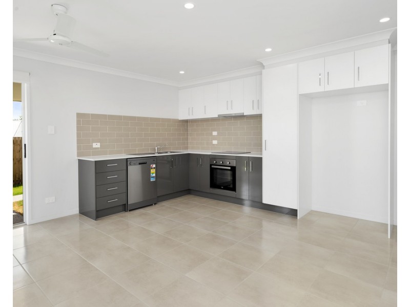 8 Kambu Close, Karalee QLD 4306