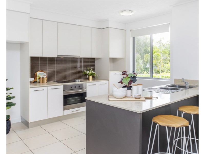 632/64 Sickle Avenue, Hope Island QLD 4212