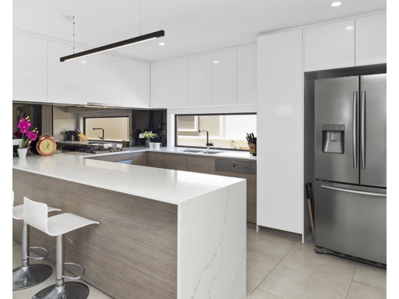 47 Park Cove Boulevard, Hope Island QLD 4212