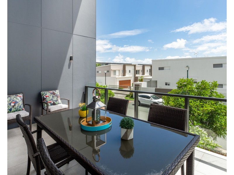 47 Park Cove Boulevard, Hope Island QLD 4212