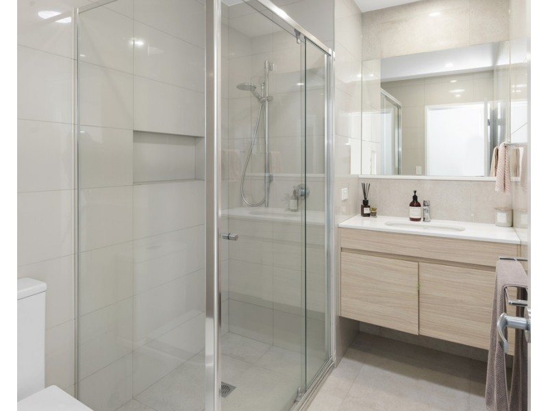 47 Park Cove Boulevard, Hope Island QLD 4212