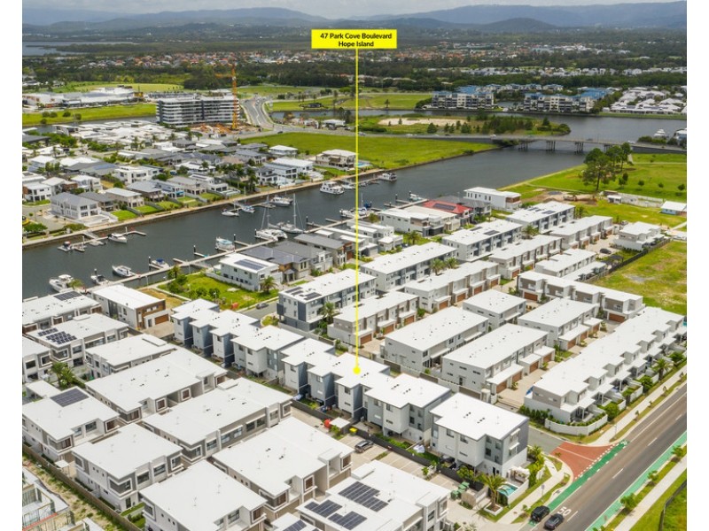 47 Park Cove Boulevard, Hope Island QLD 4212