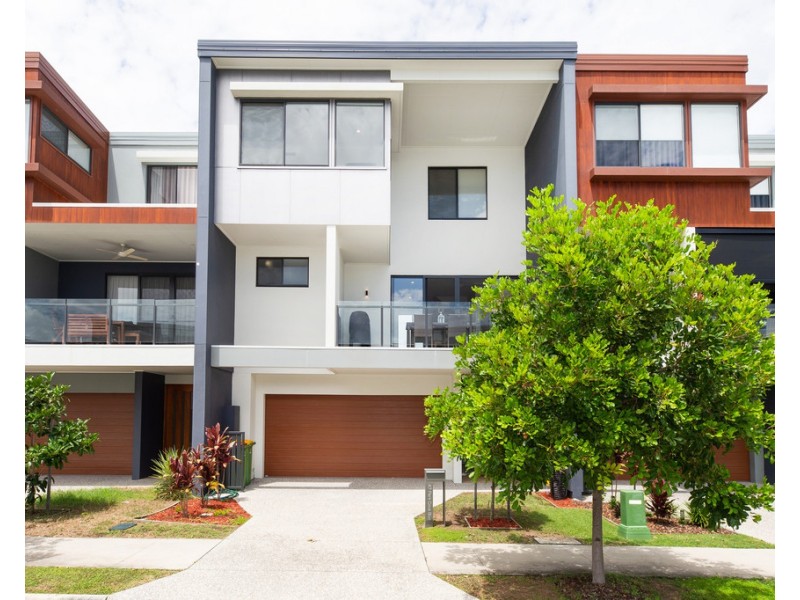 47 Park Cove Boulevard, Hope Island QLD 4212