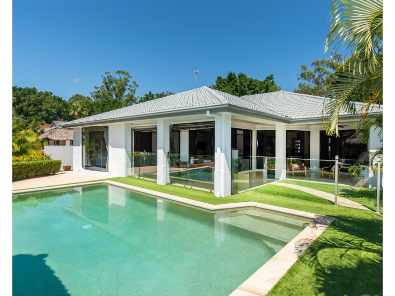 3 River Cove Place, Helensvale QLD 4212