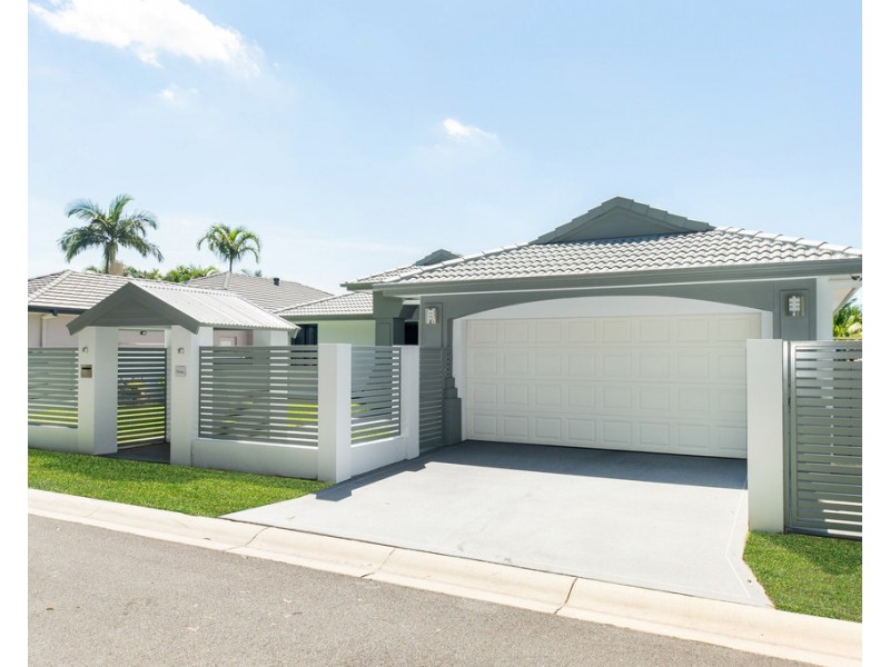 3 River Cove Place, Helensvale QLD 4212